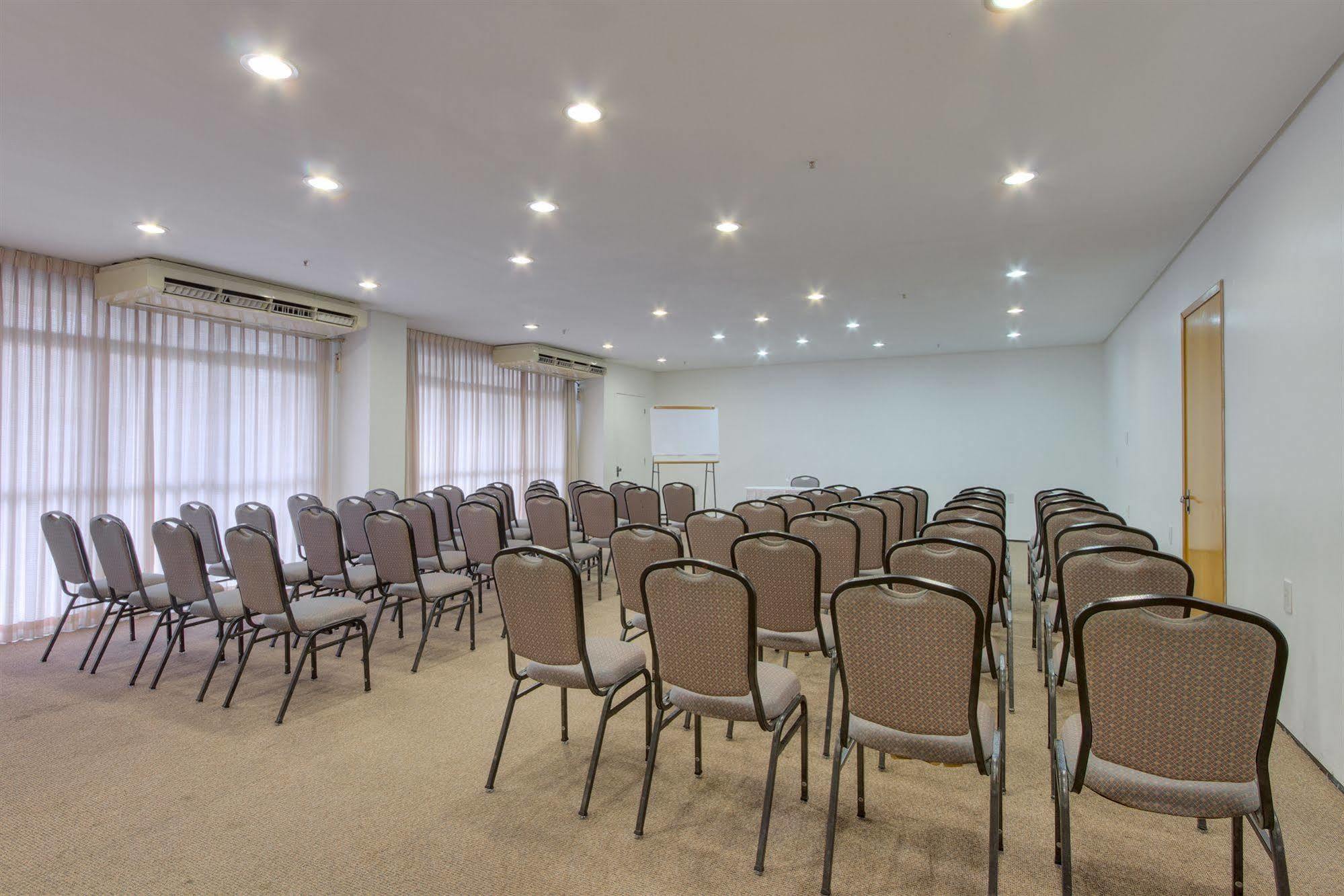Aparthotel Flats Praia Mansa 4*